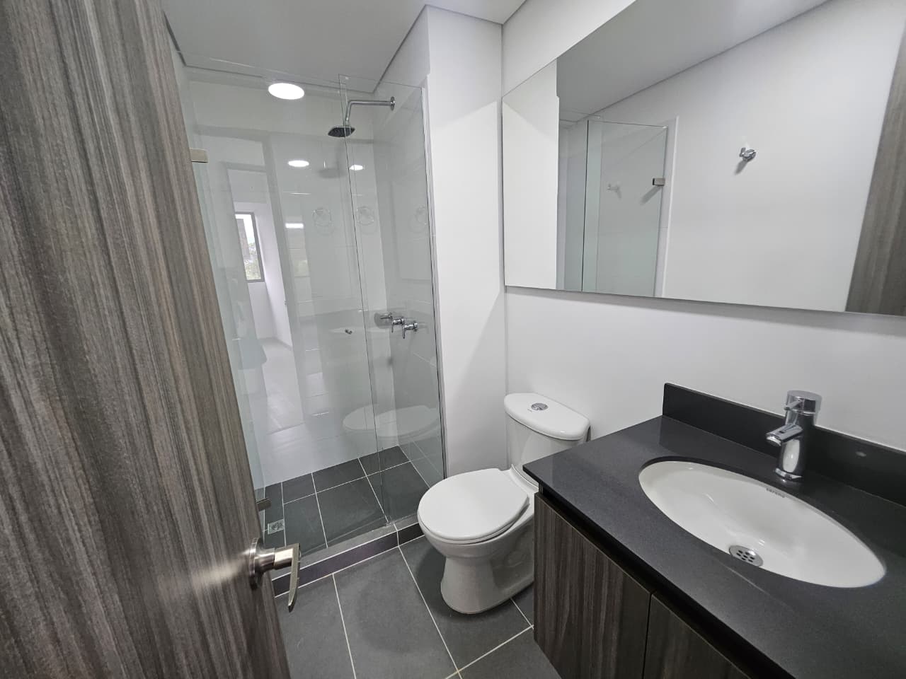 Apartamento para estrenar en arriendo en Las Palmas Medellín