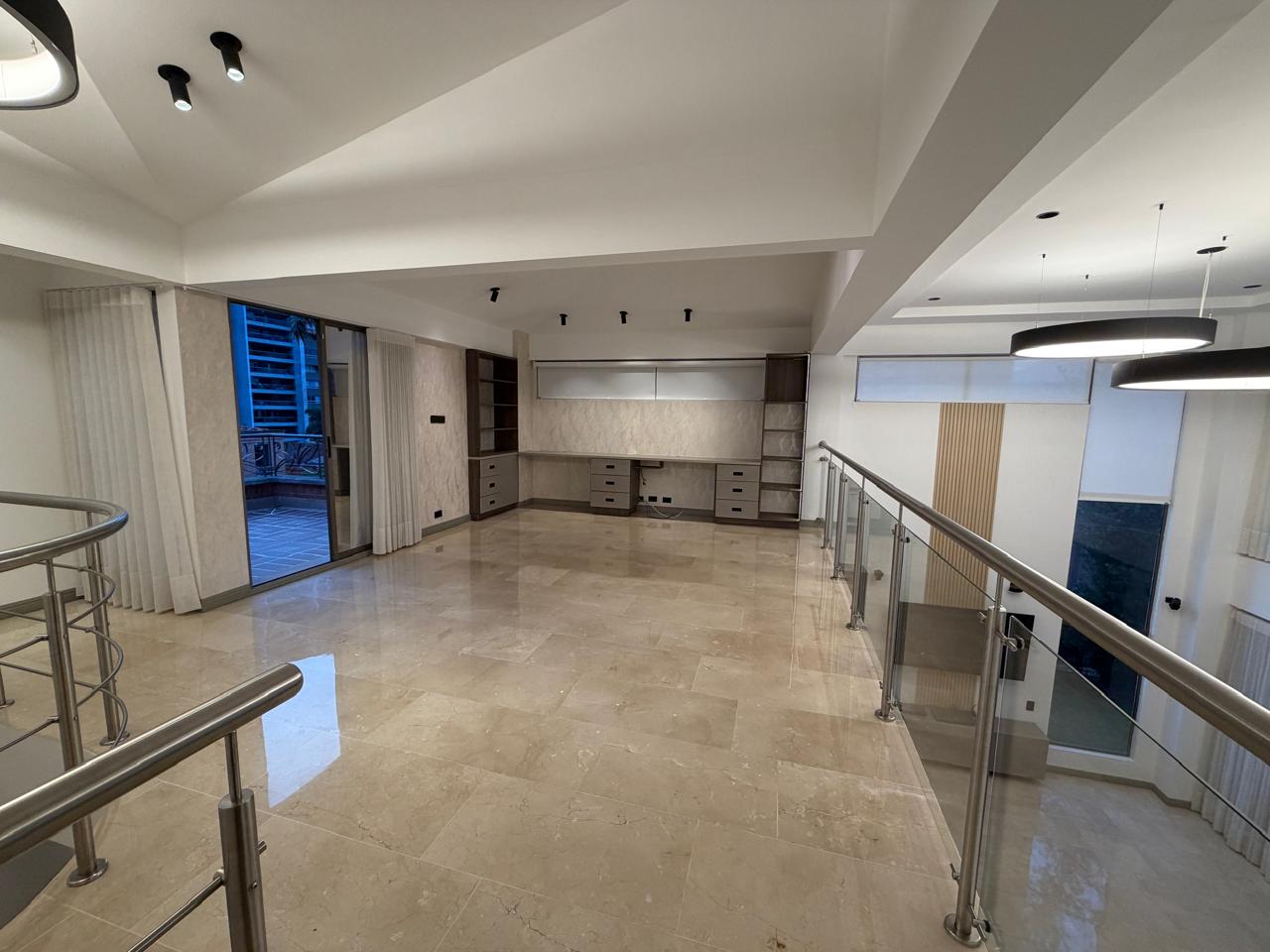 Casa en  venta en la Calera el    Poblado Medellin