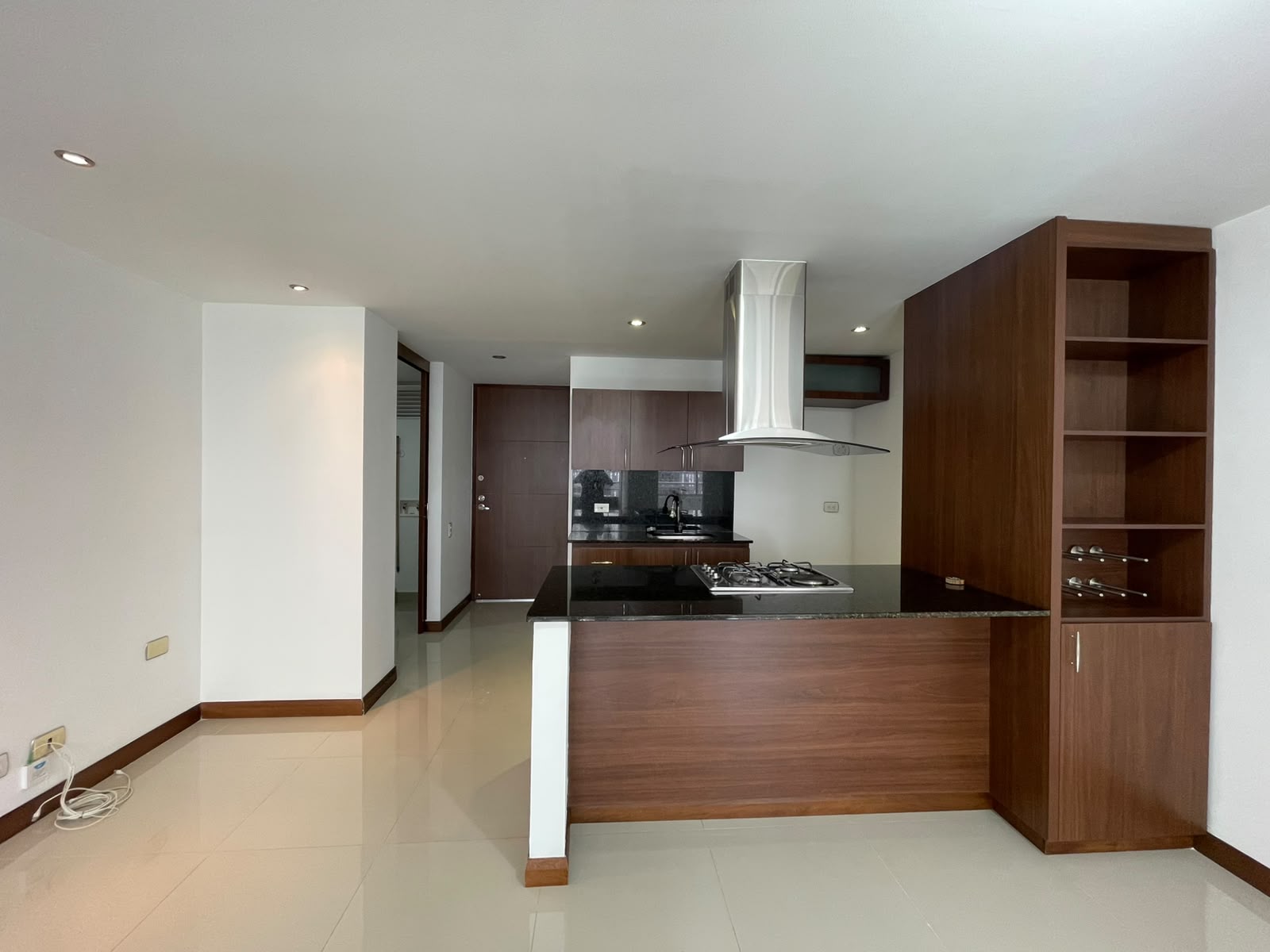 Apartamento en arriendo en Loma del Indio El Poblado Medellín