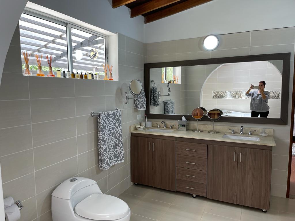 Casa en venta en Loma del Escobero Envigado