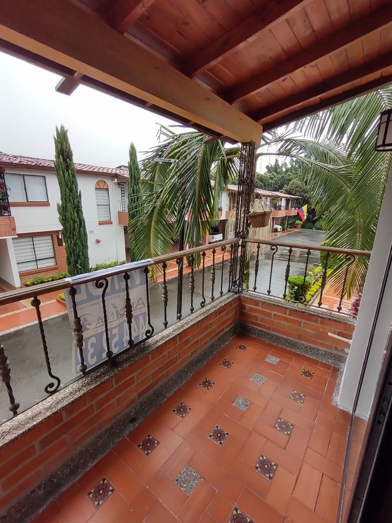 Casa para venta en la Mota Medellin