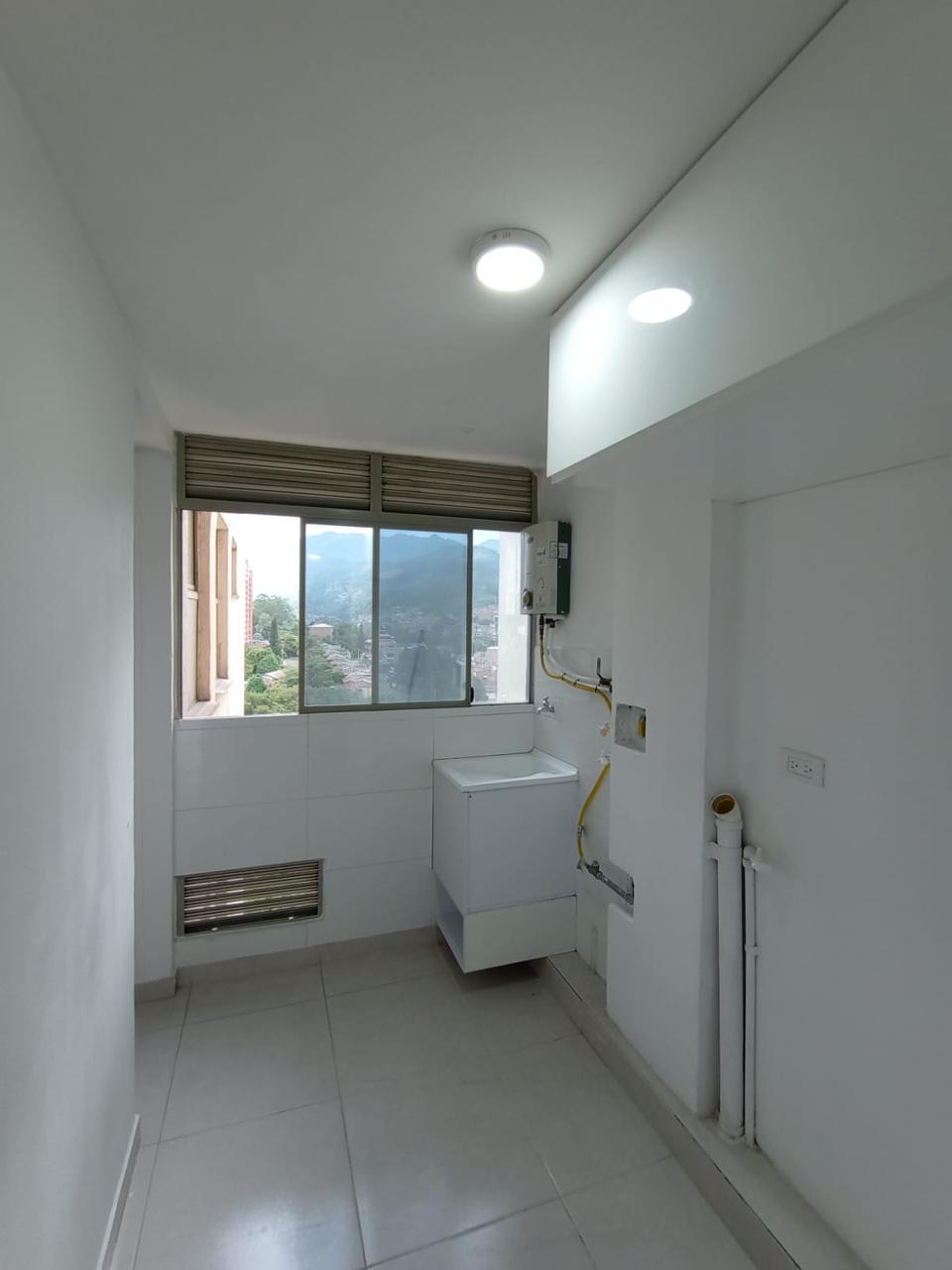 Apartamento en venta en Loma de los Bernal