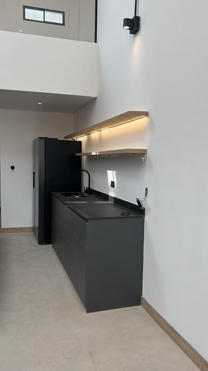 SE VENDE PENT HOUSE EN LAURELES