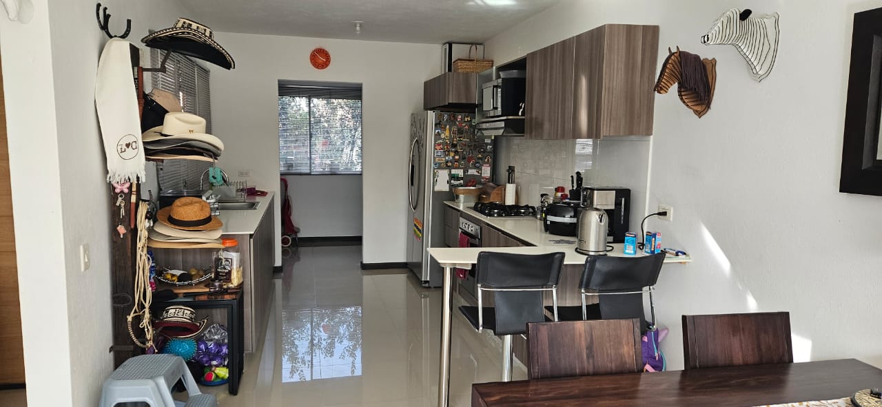 Venta de casa en El Retiro sector Pantanillo