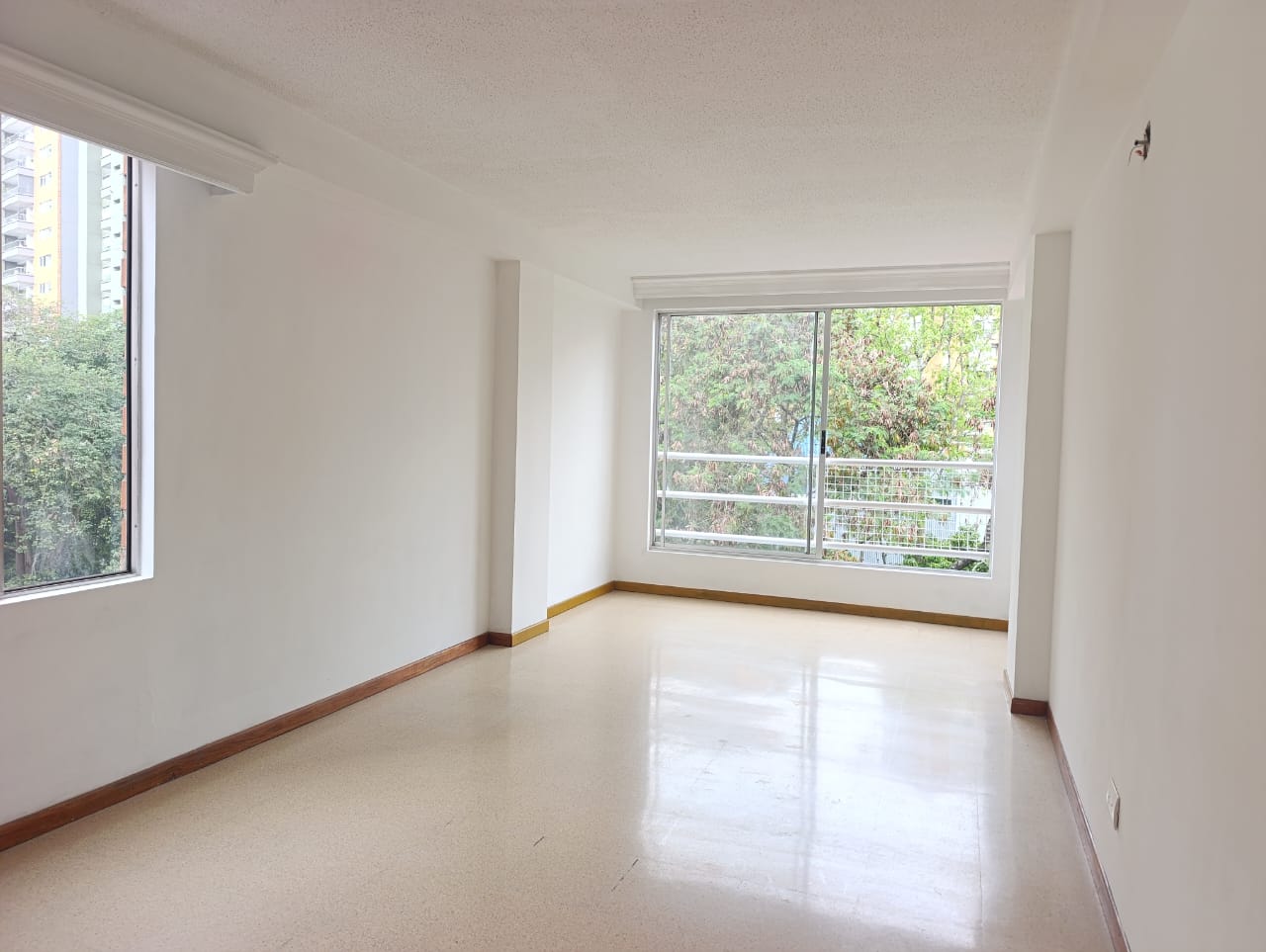 Apartamento en venta Loma de los Bernal parte baja