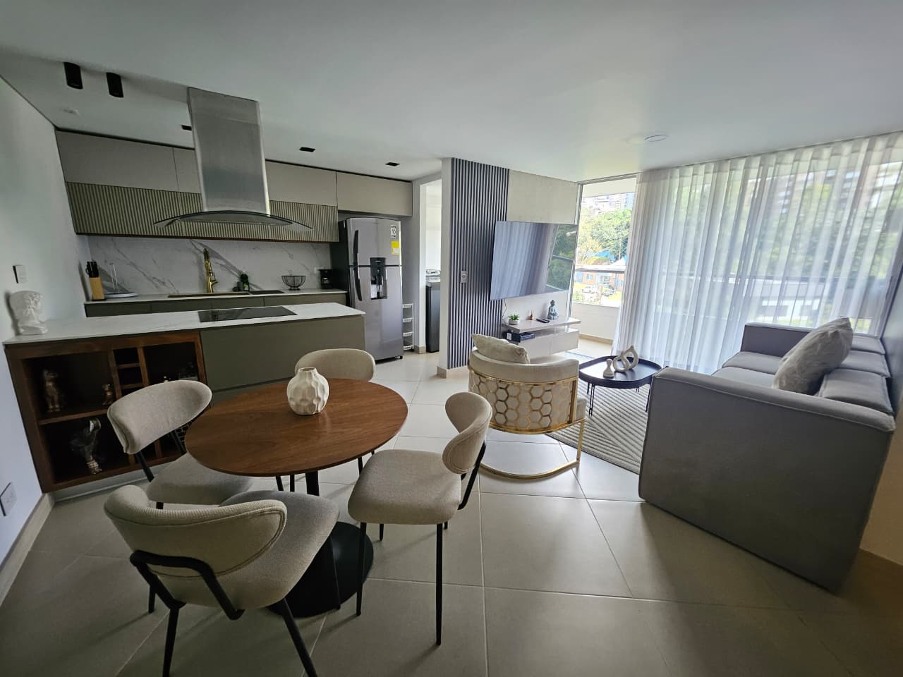 Apartamento amoblado para la venta en Camino Verde Envigado