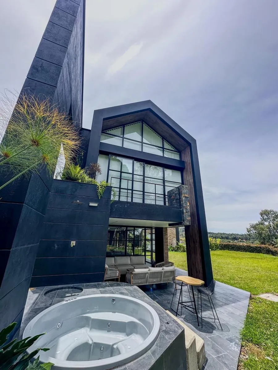 CASA CAMPESTRE EN PARCELACION ALTO DE LAS PALMAS