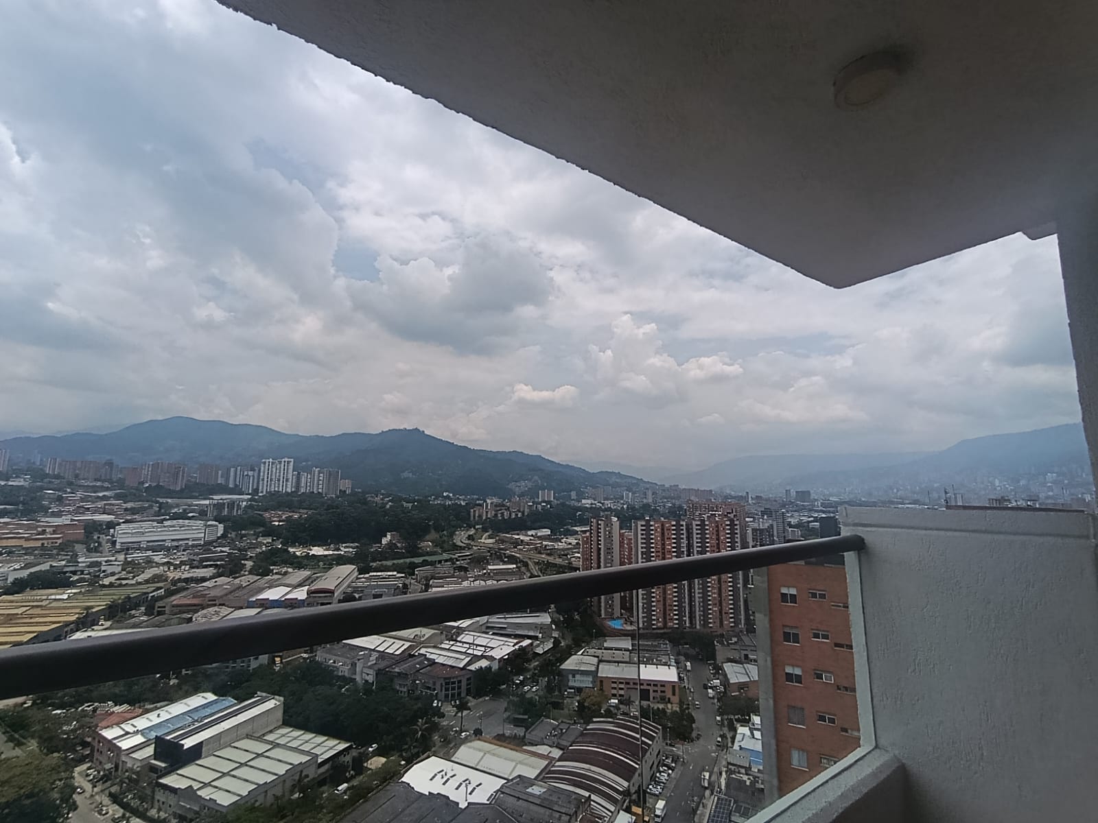 Se Arrienda  apartamento en Sabaneta pan de azúcar