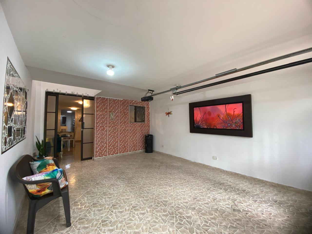 Casa de 2 niveles en venta en Envigado, El Dorado.