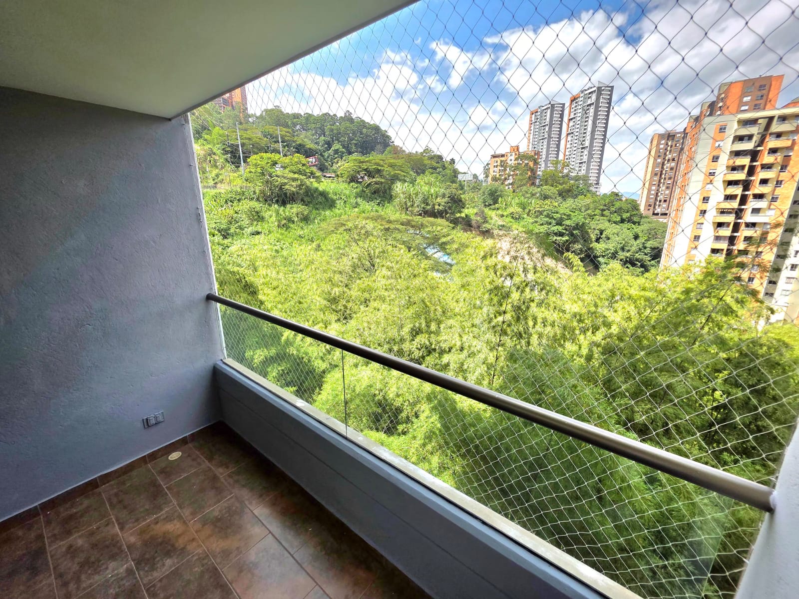 Apartamento en Venta en El Poblado Loma San Julian