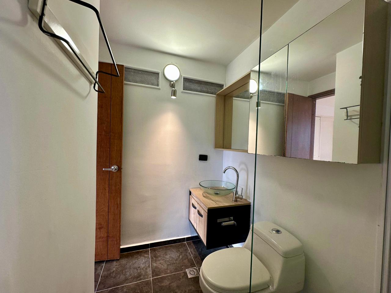 Apartaestudio para arriendo en El Poblado Los Balsos