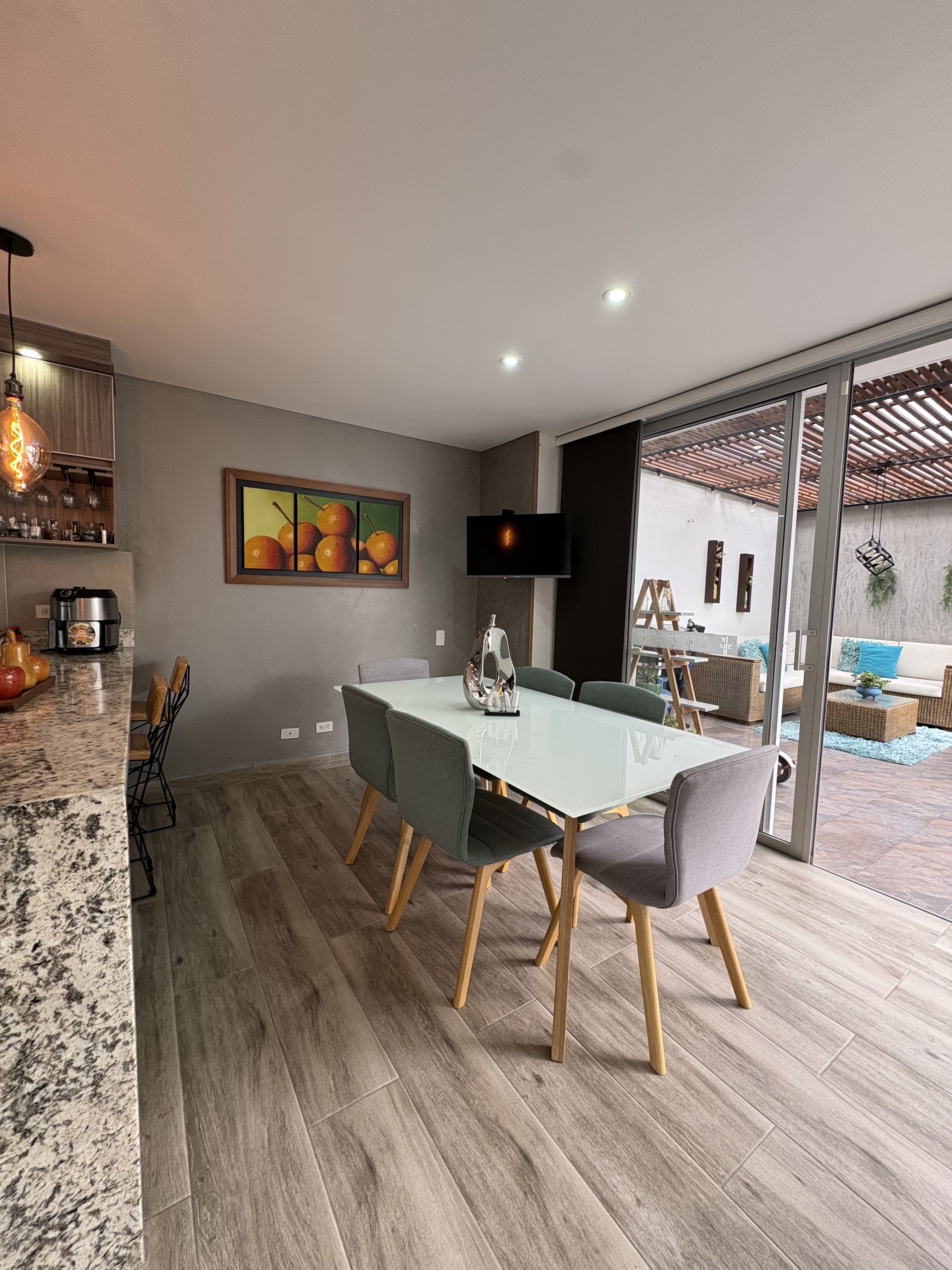 Casa  AMOBLADA para la venta en Rionegro sector Barro Blanco