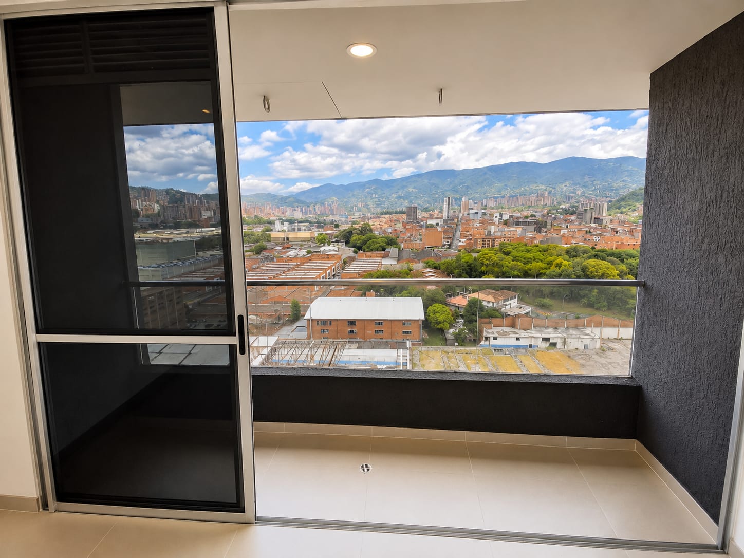 Apartamento en venta Itagüí Ciudad Coltejer Piso alto con vista