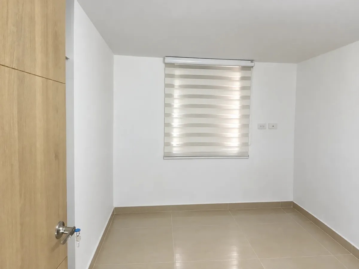 Apartamento para venta en Loma de los Bernal Medellín
