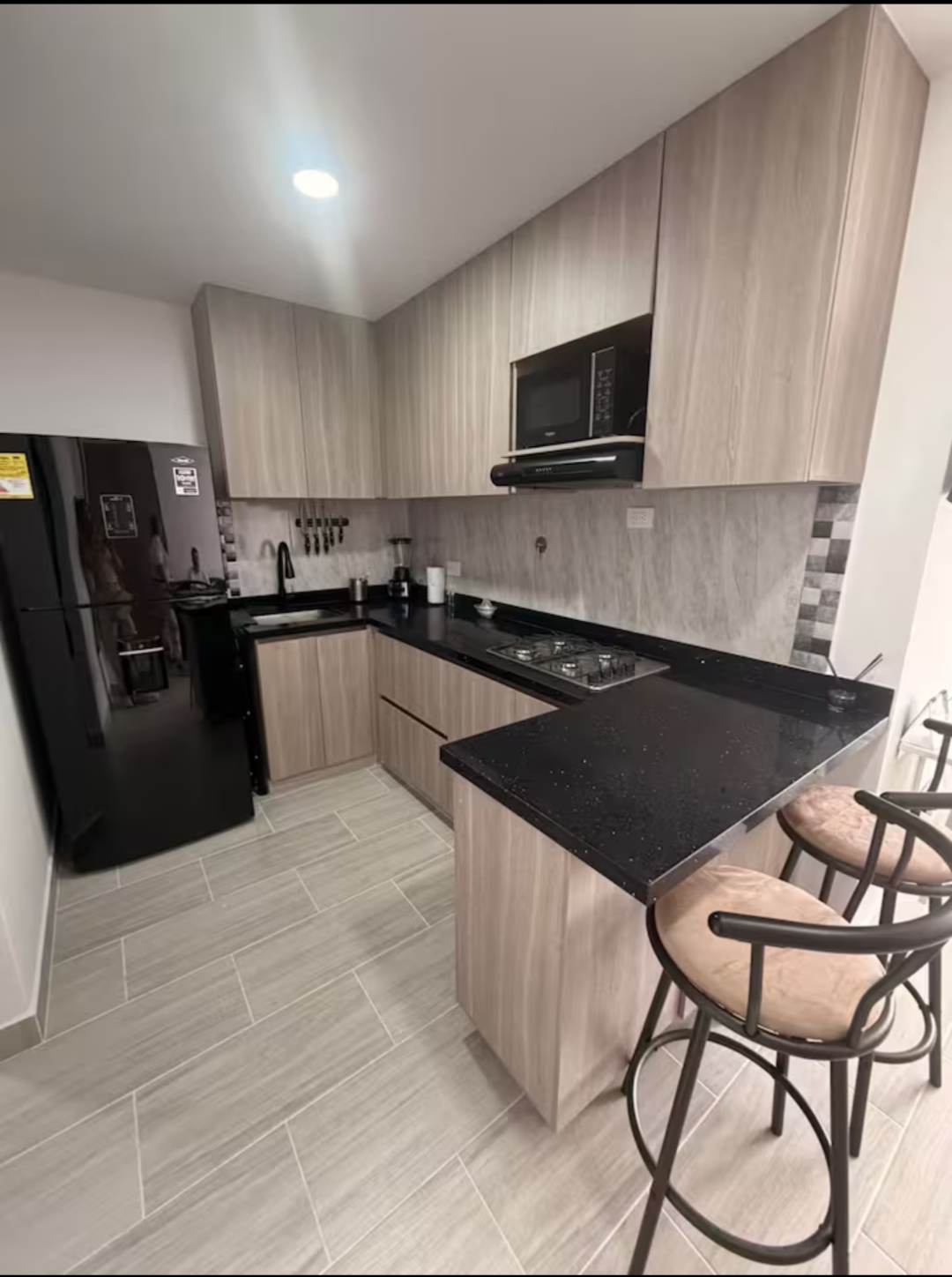 Apartaestudio en arriendo en Sabaneta avenida Las Vegas