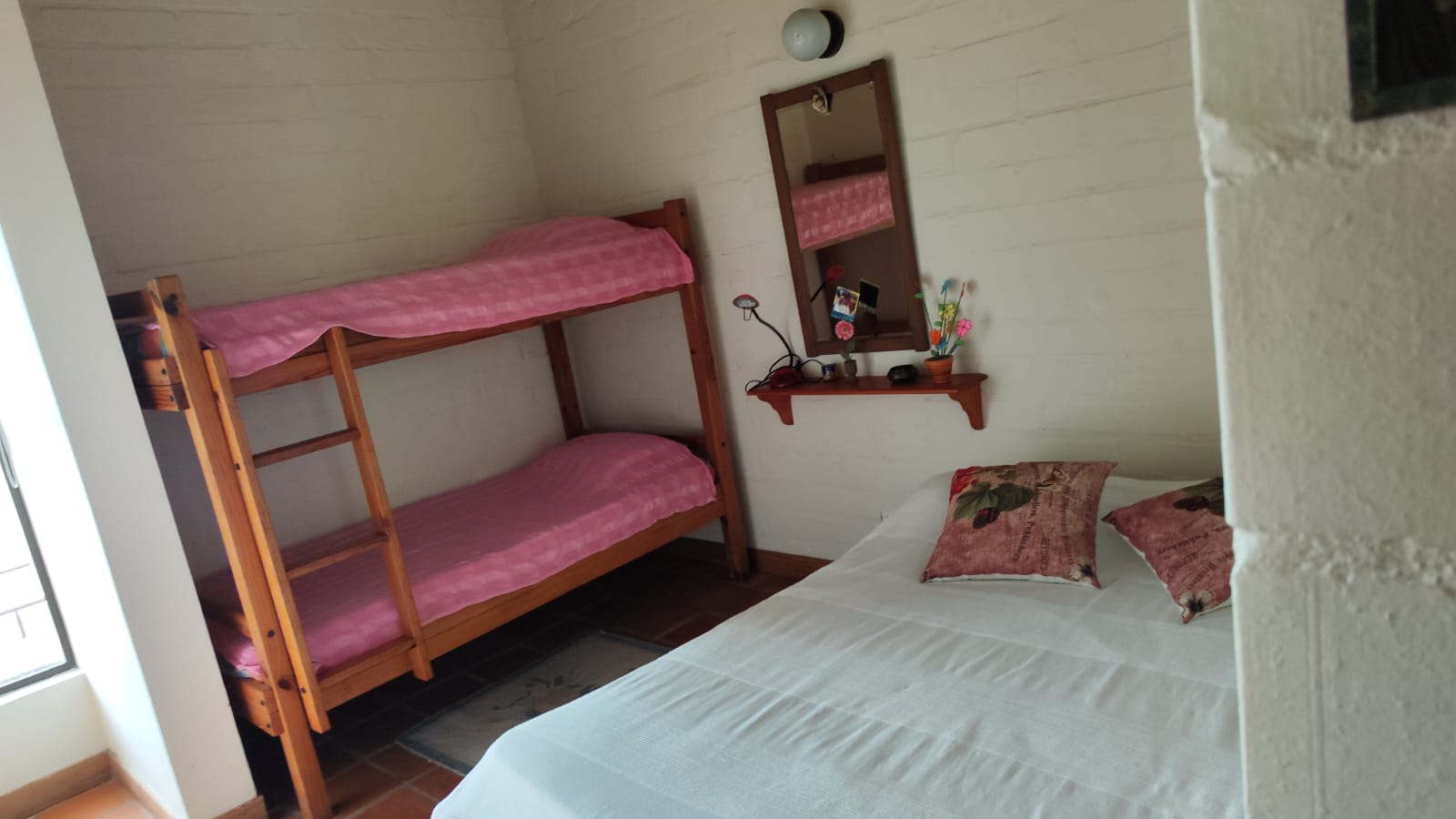 Casa finca en venta en Guatape  Antioquia con acceso a la represa