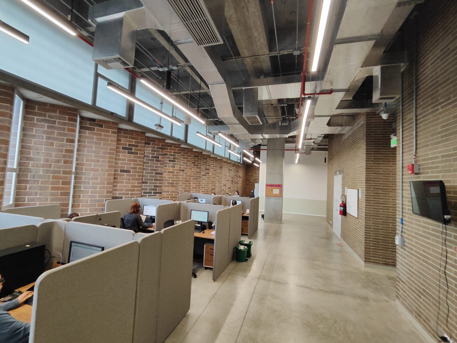 Edificio industrial para venta en sector  la aguacatala   Medellin