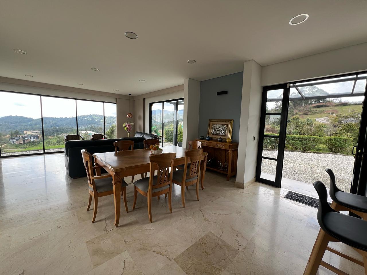 Venta de casa en Envigado Loma de El Escobero