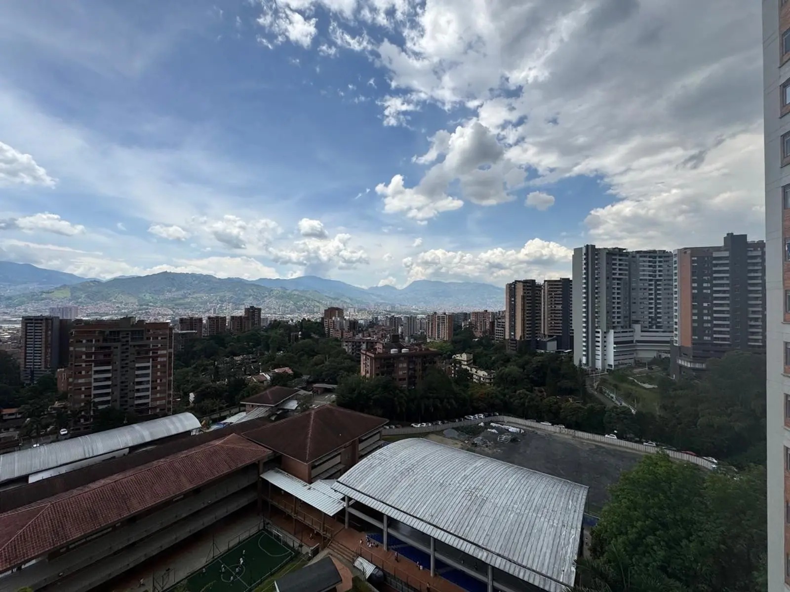 Apartamento en venta en Envigado Loma del Chocho