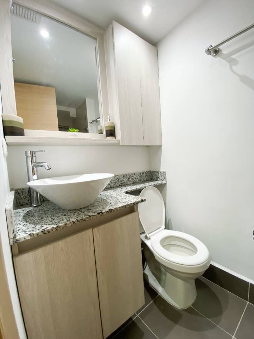 Apartamento para arriendo en la estrella Suramérica.