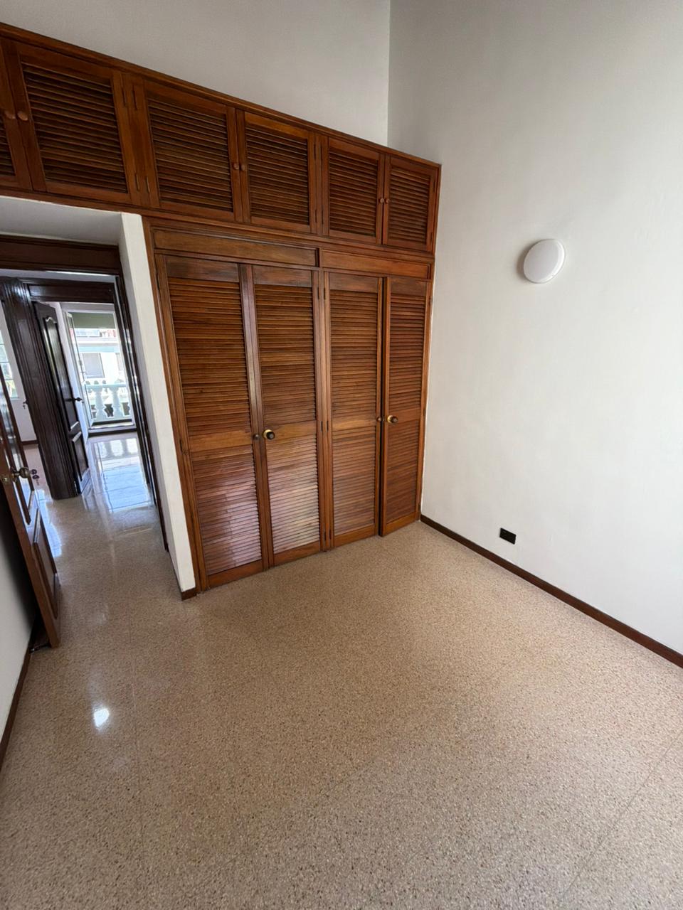 Casa para Arriendo  en Loma de los Bernal Medellín