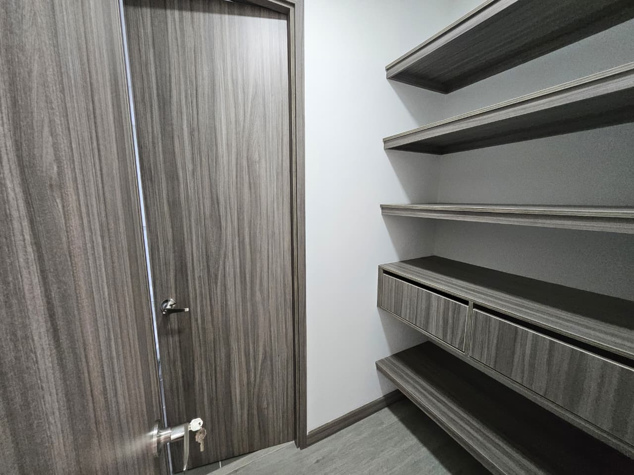 Venta de apartamento en El Poblado Las Palmas para estrenar