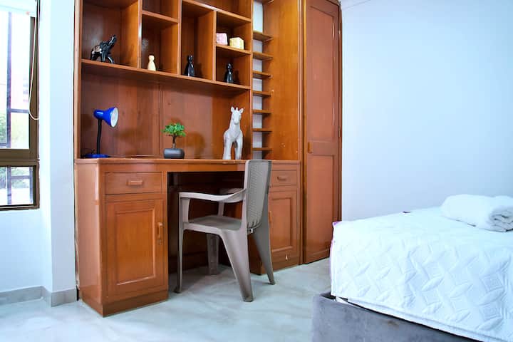 Apartamento para la venta en Medellin Poblado Los Parra