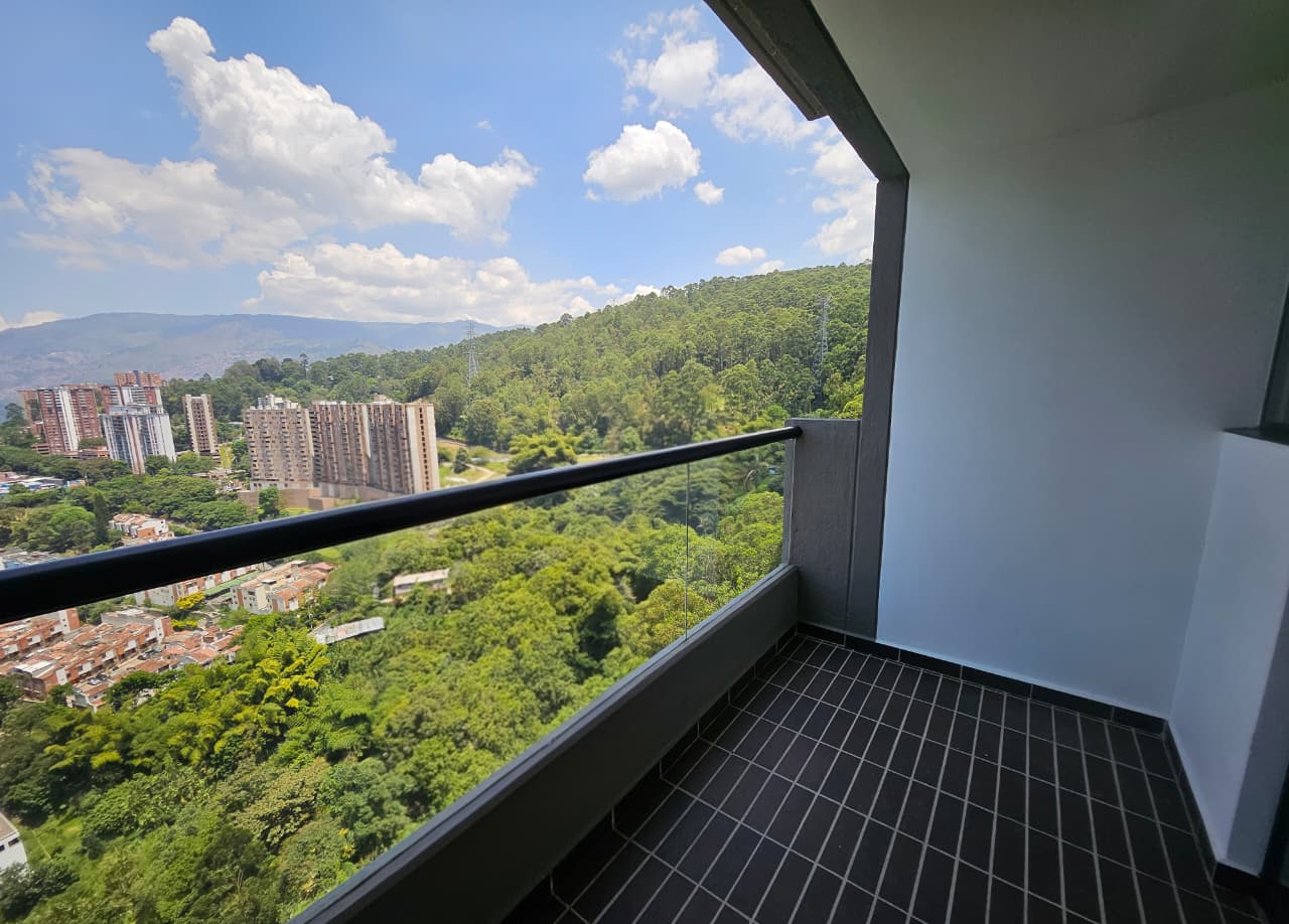 Apartamento para arriendo en Las Palmas Medellín