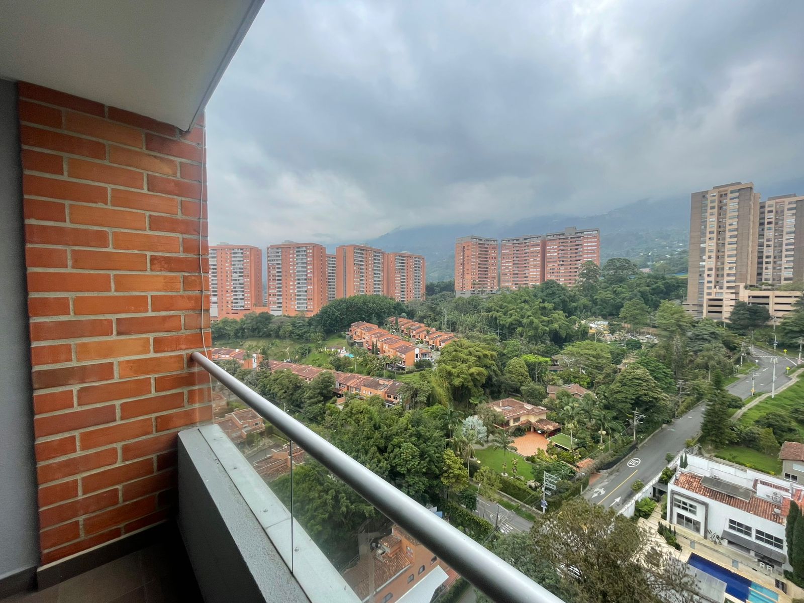 Apartamento para arriendo en Envigado Loma las brujas