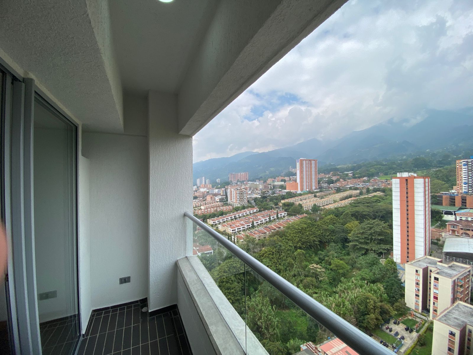 Apartamento en venta en la estrella toledo