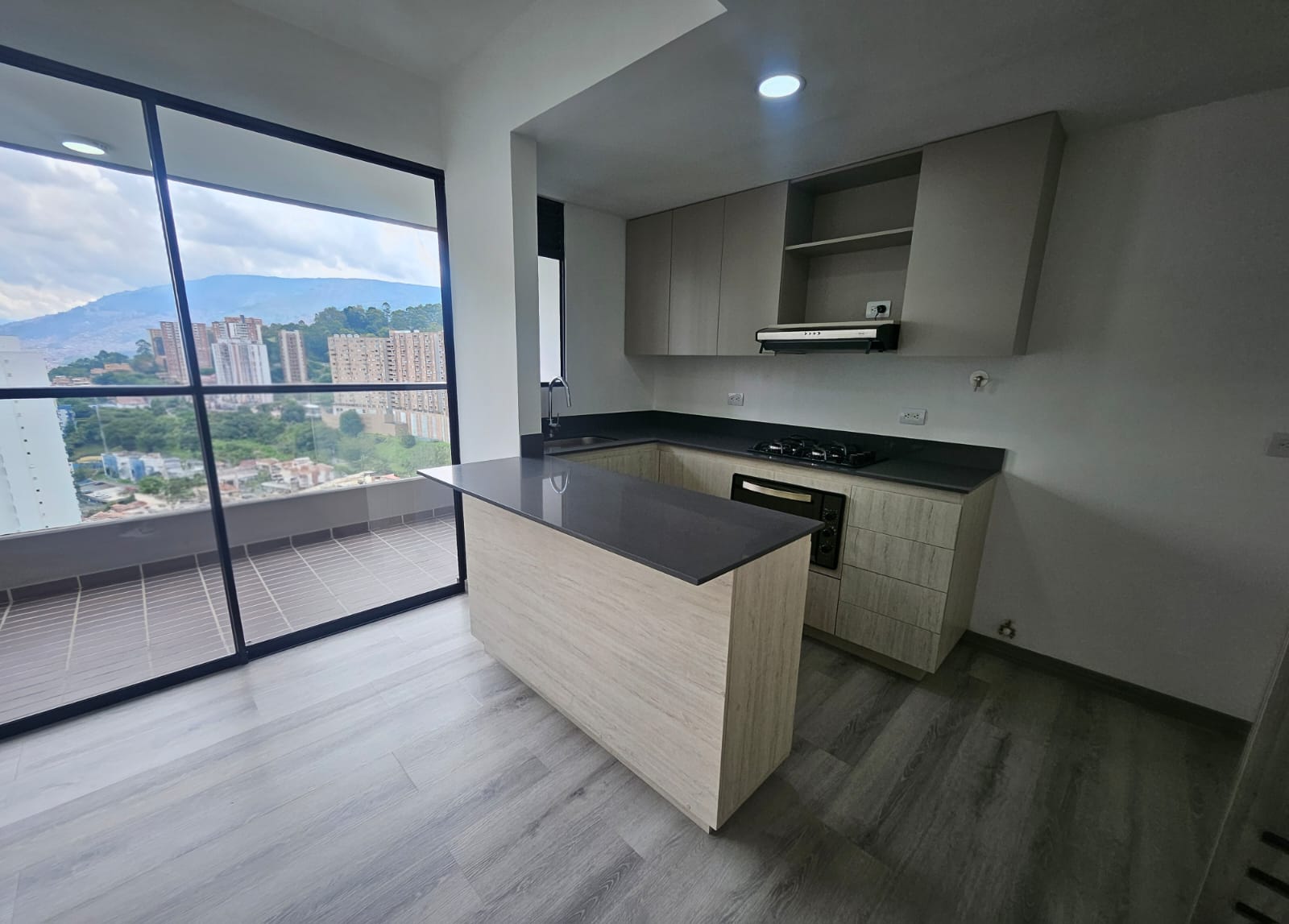 Apartamento para estrenar en arriendo en Las Palmas Medellín