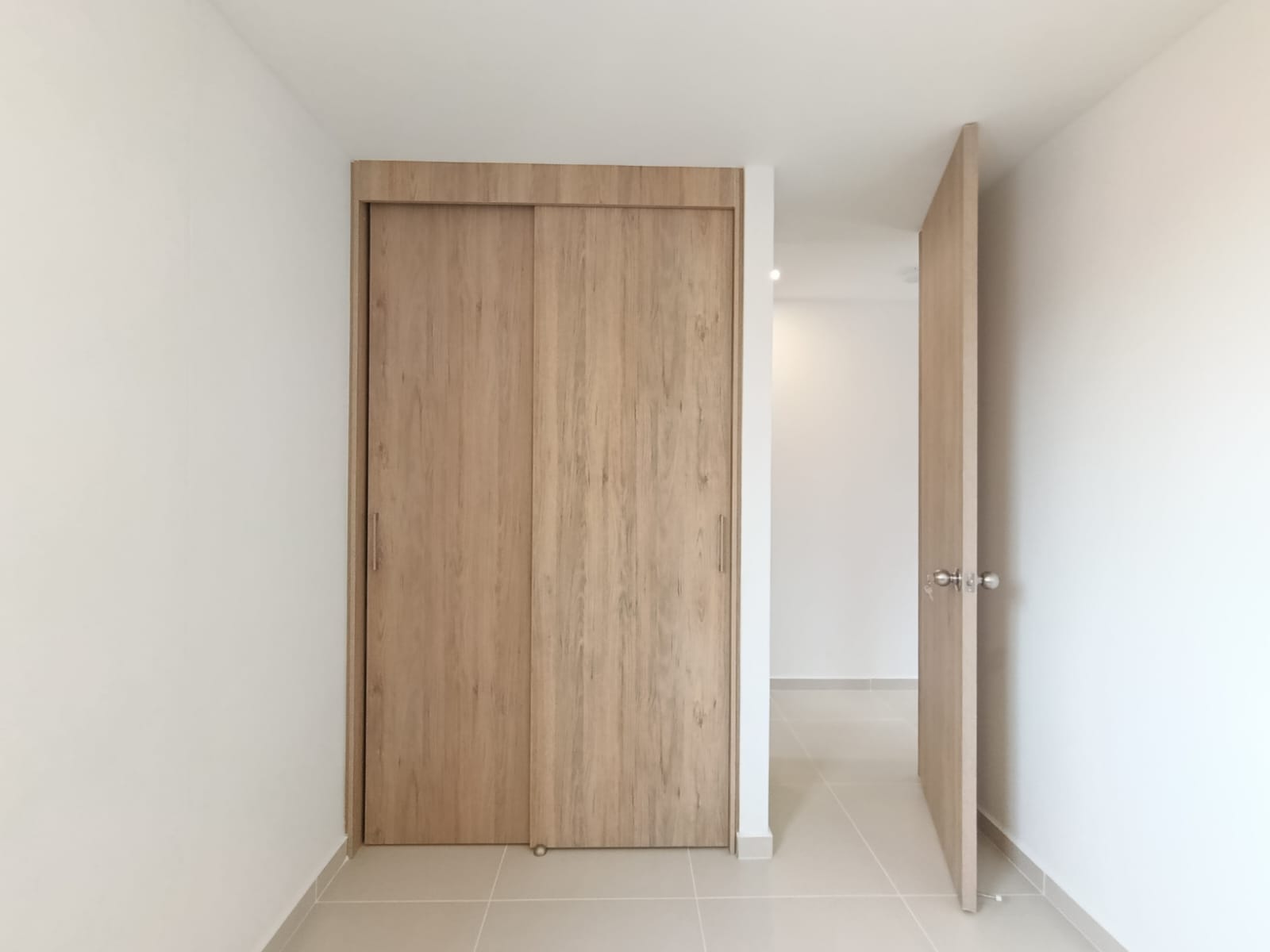 Arriendo apartamento Envigado Camino Verde para estrenar