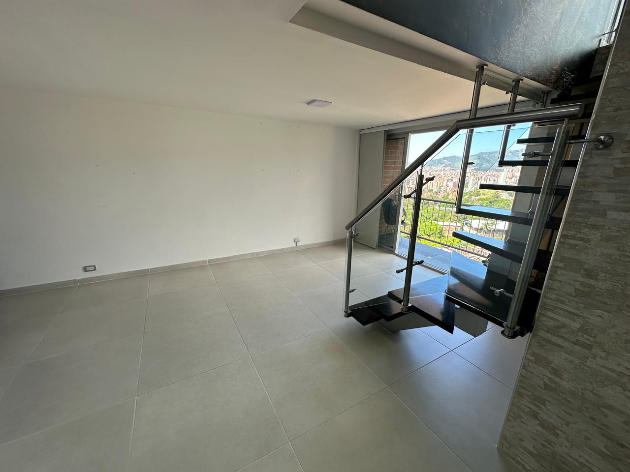 APARTAMENTO DUPLEX EN ARRIENDO SECTOR PILARICA