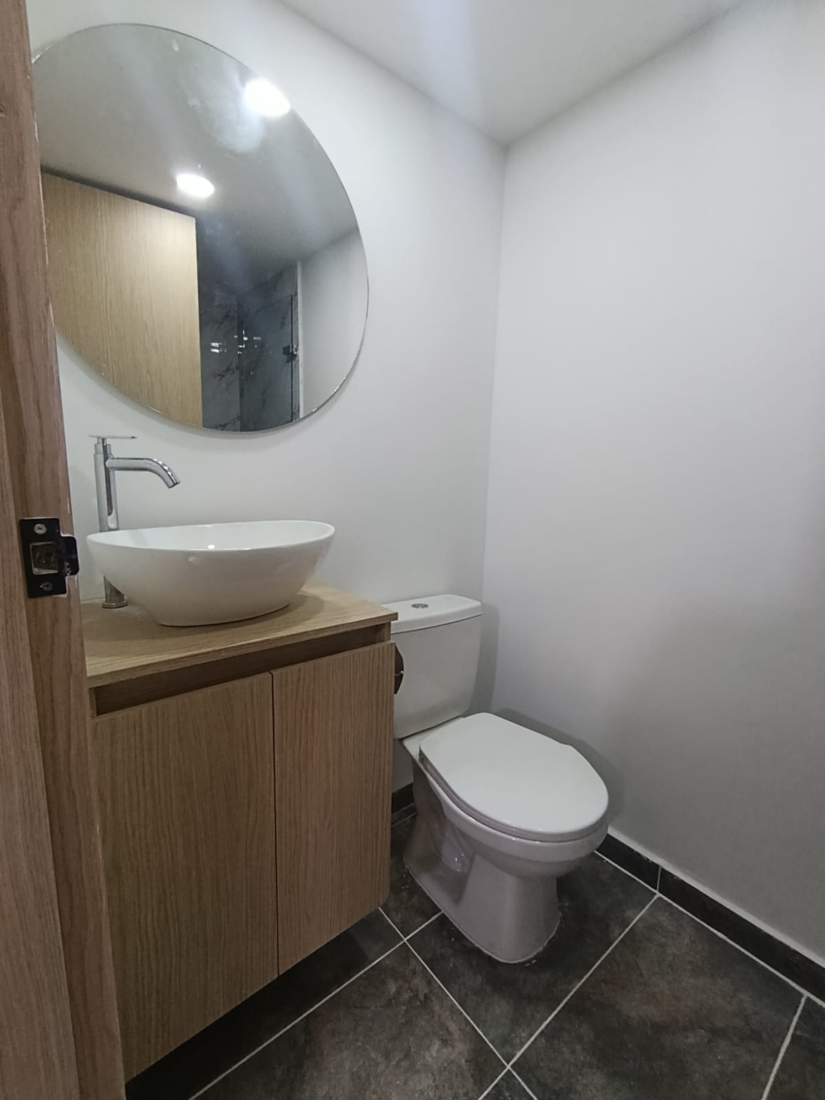 APARTAMENTO PARA RENTA BELLO- SECTOR MADERA