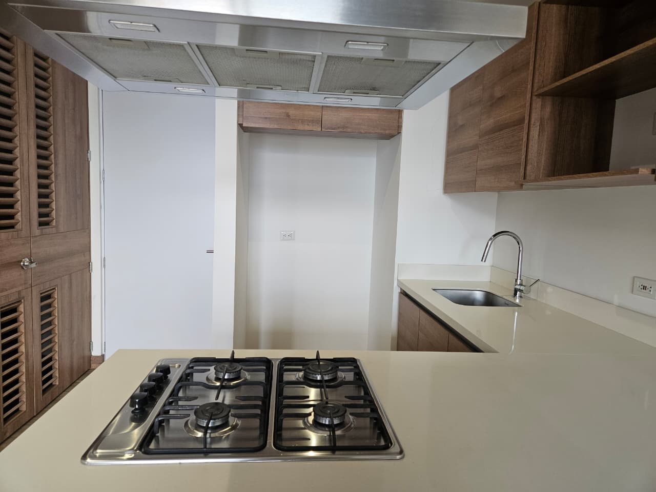 Apartaestudio para arriendo en Ciudad del Río El Poblado