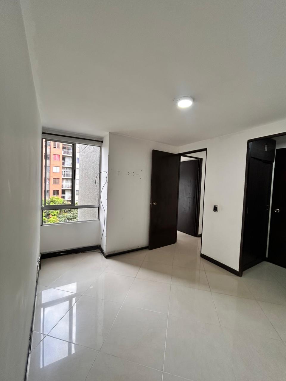 Apartamento en venta en San German - Robledo