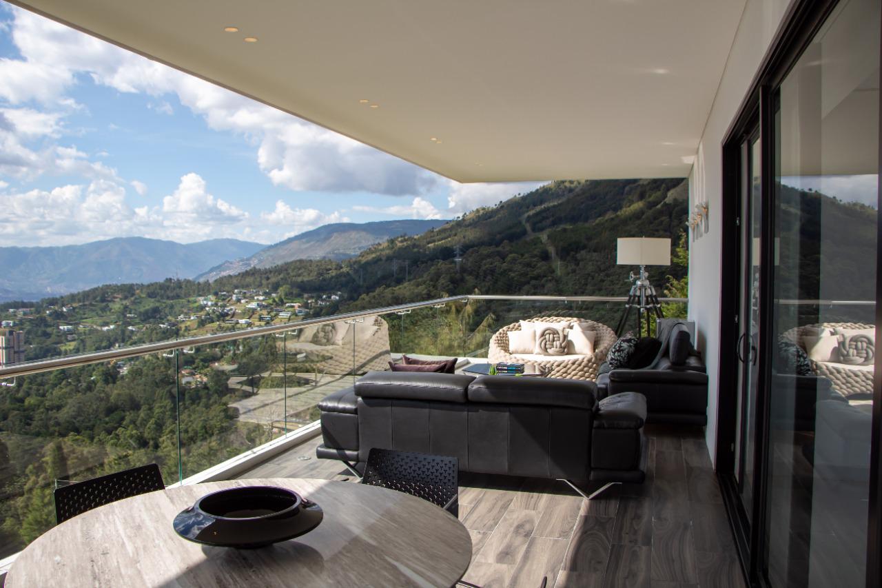 Exclusiva casa en venta en las Palmas Medellin