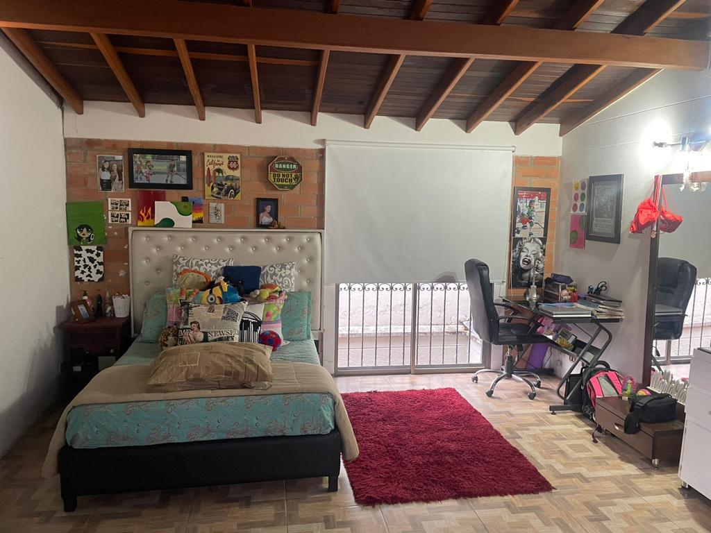 VENDO CASA EN SABANETA ANTIOQUIA
