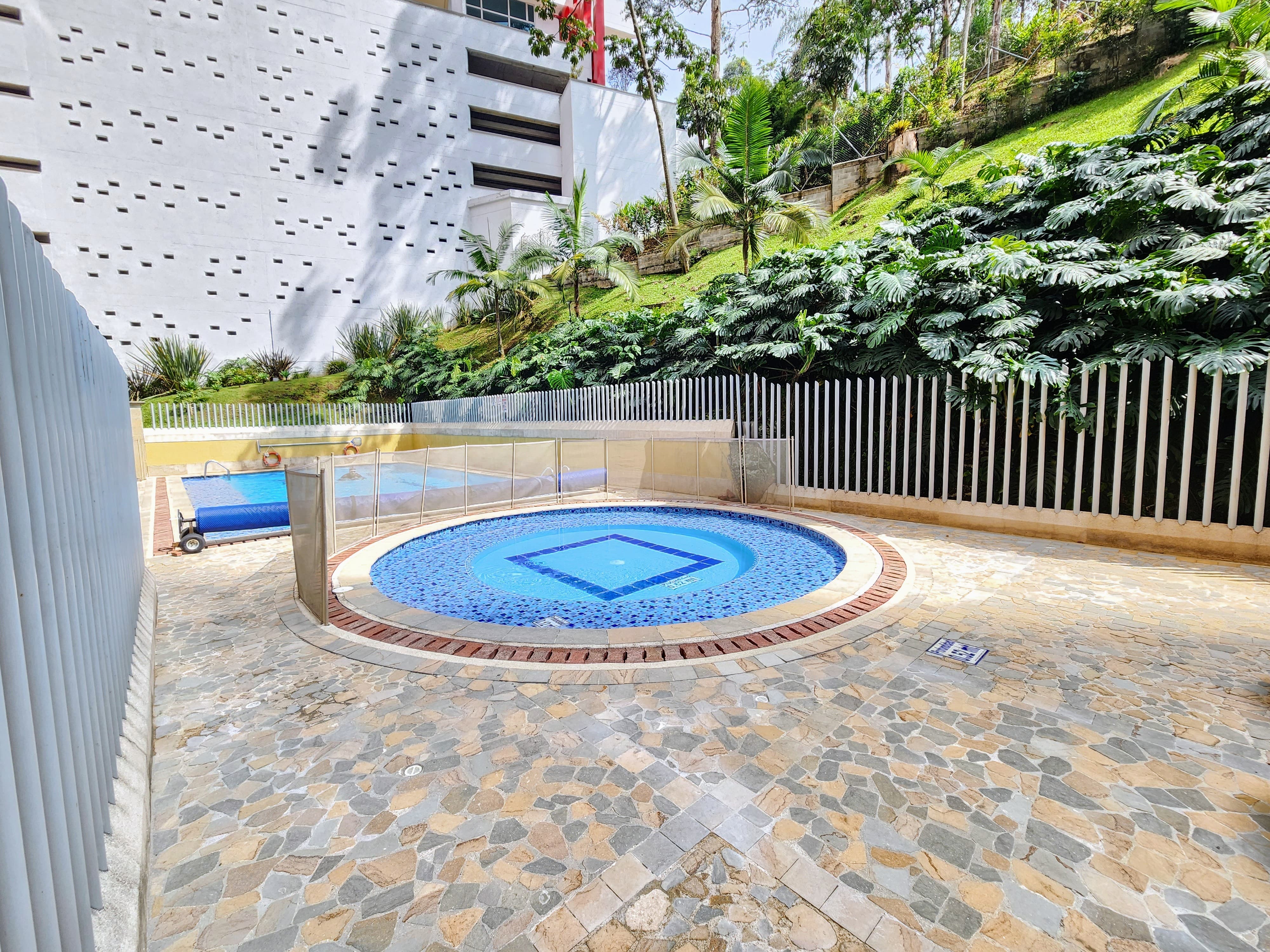 Penthouse en venta las lomitas sabaneta