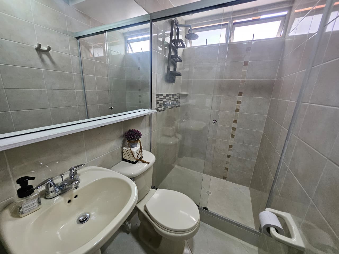 Apartamento amoblado en arriendo en Ciudad del Río El Poblado