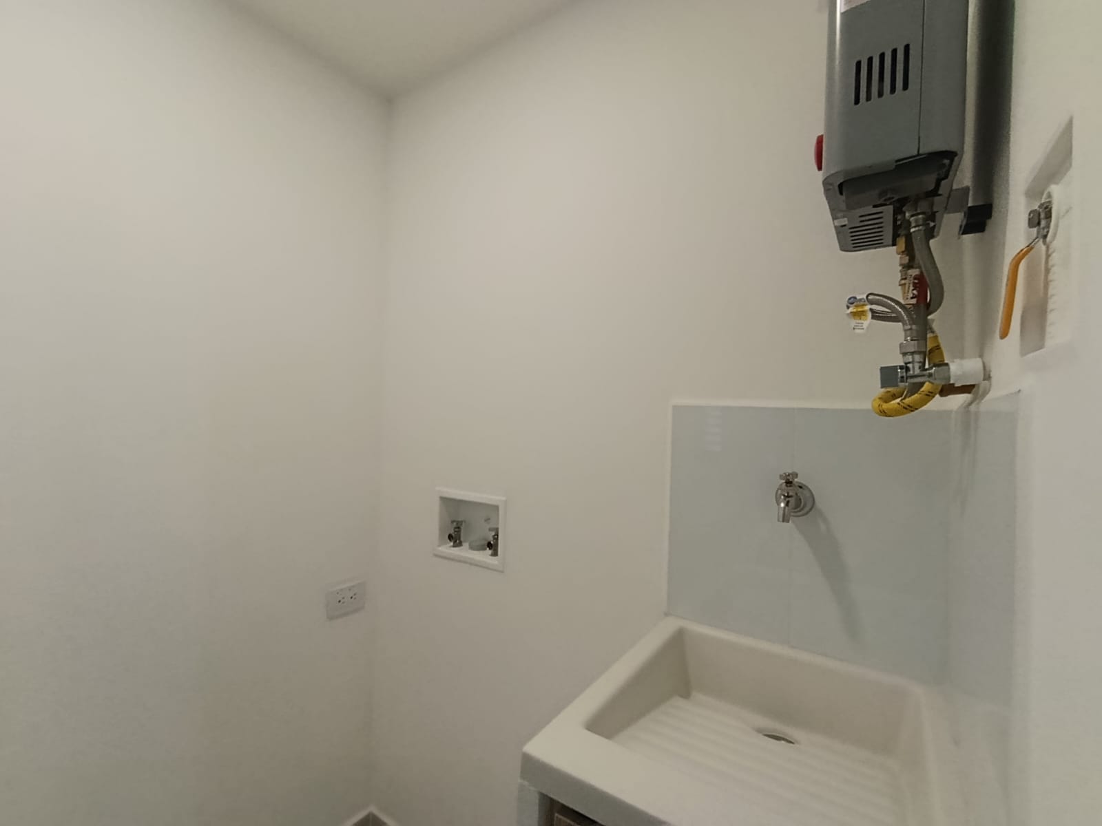 Arriendo apartamento Envigado Camino Verde para estrenar
