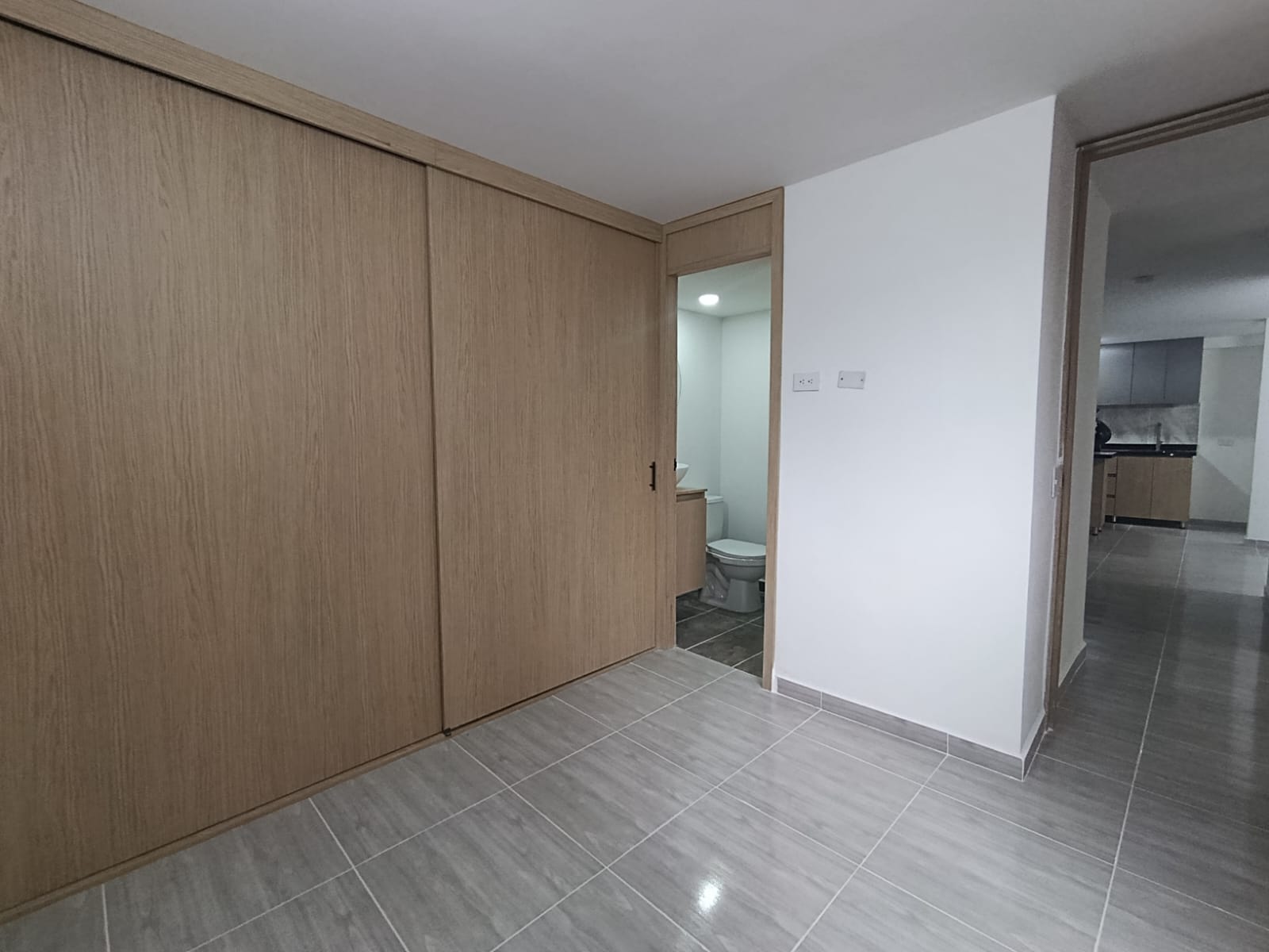 APARTAMENTO PARA RENTA BELLO- SECTOR MADERA