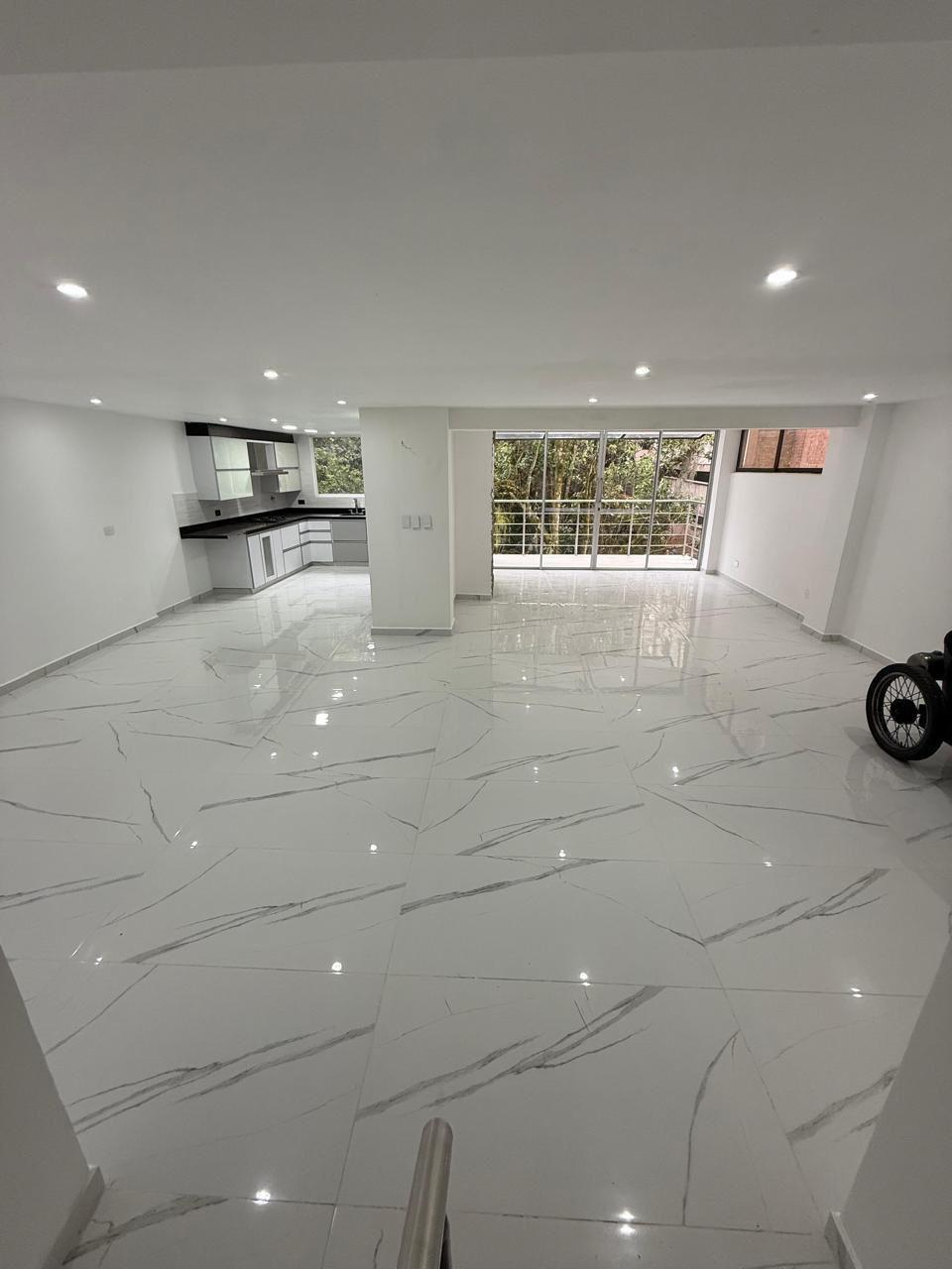 Se vende casa en Sabaneta sector la Doctora