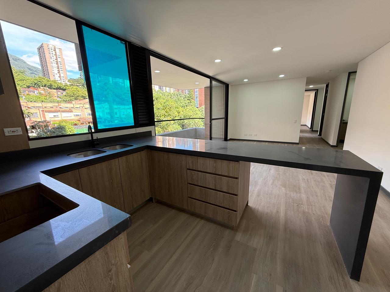 Apartamento en venta en Envigado Loma las brujas