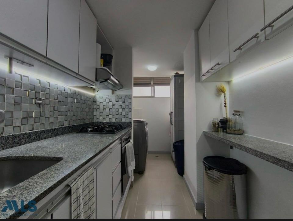 Apartamento para la venta en Envigado Loma del Barro
