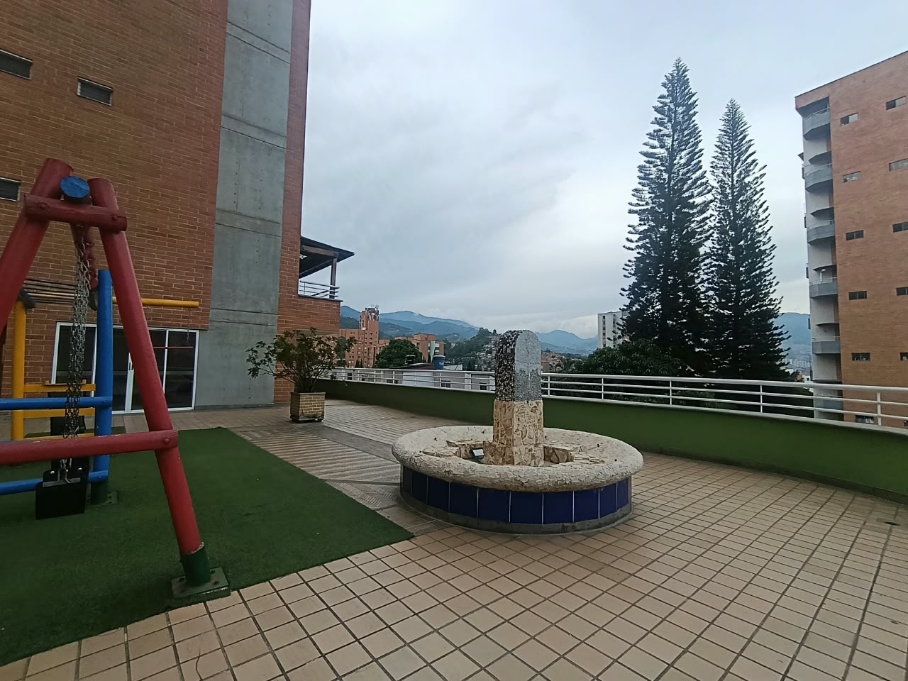 Apartamento en arriendo en Loma de los Bernal Medellín