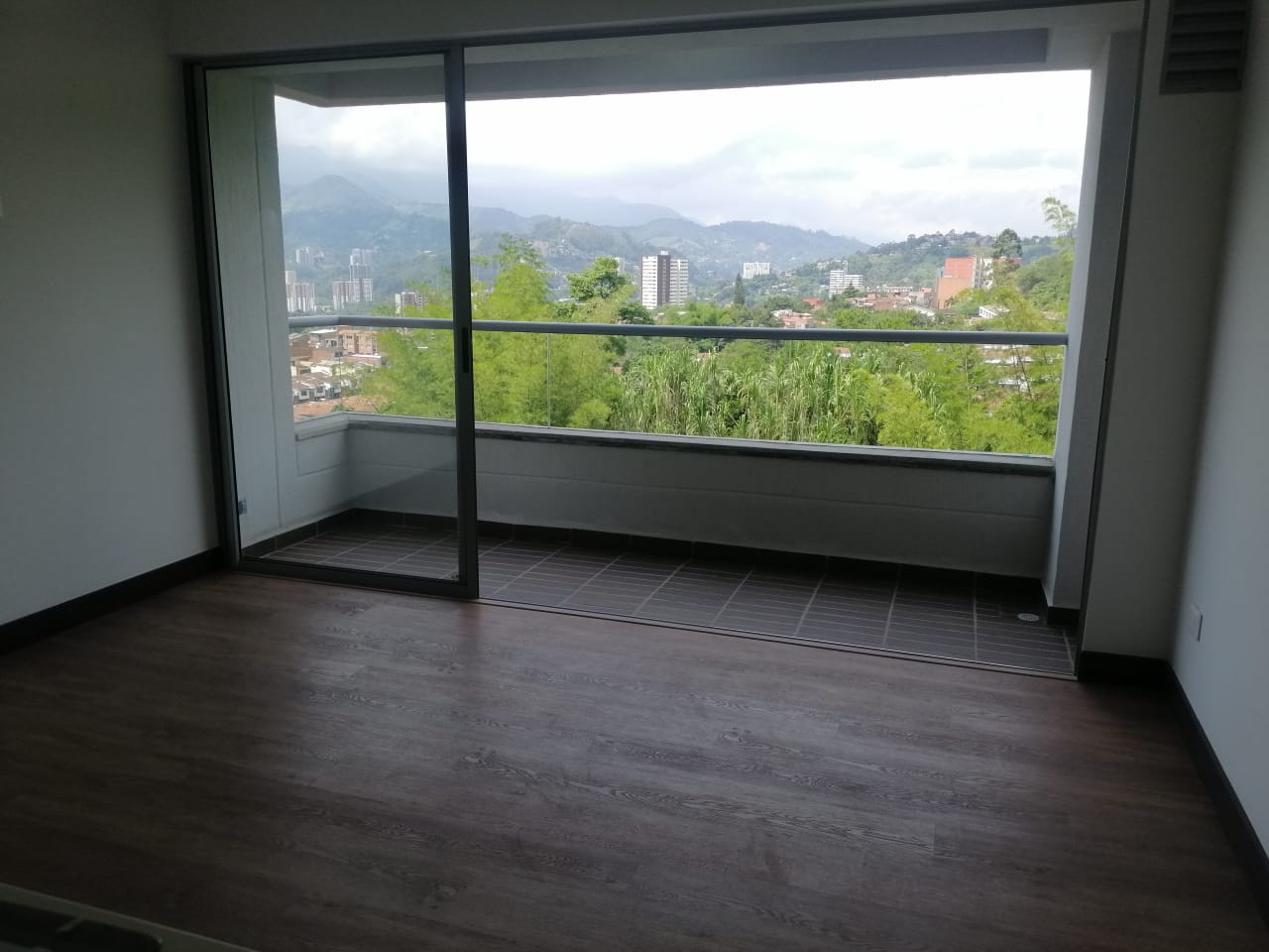 Apartamento en venta Toledo La Estrella – 58 m² + parqueadero + útil