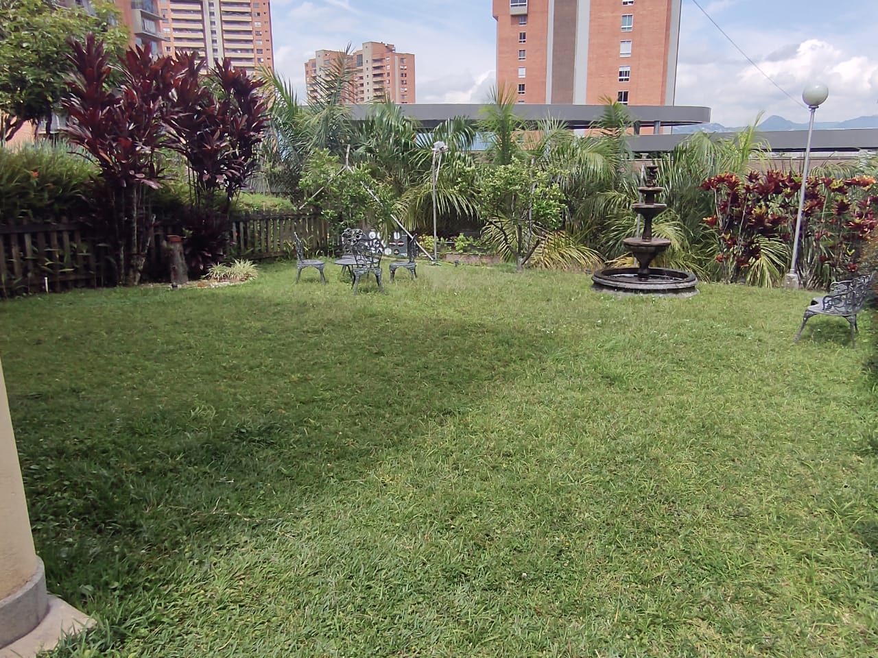 CASA EN VENTA EN EL POBLADO LA CALERA