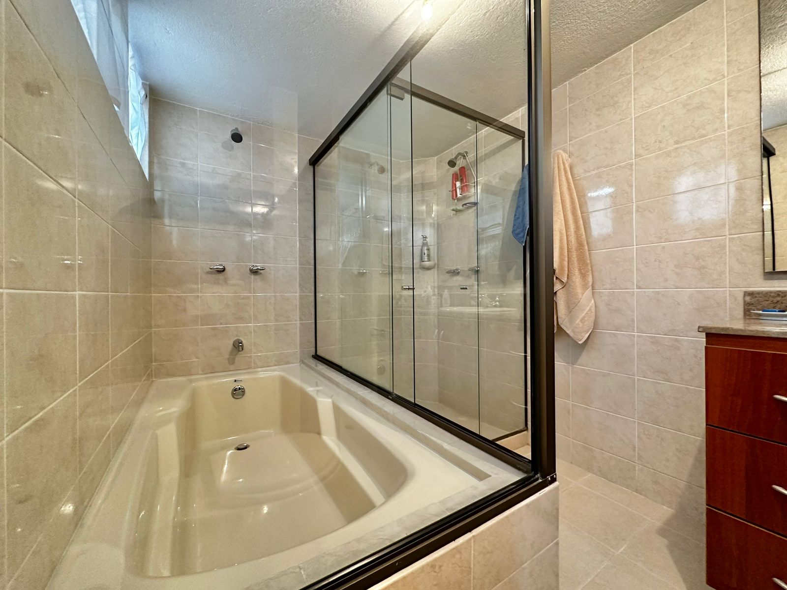 Casa en venta en la Estrella Suramerica