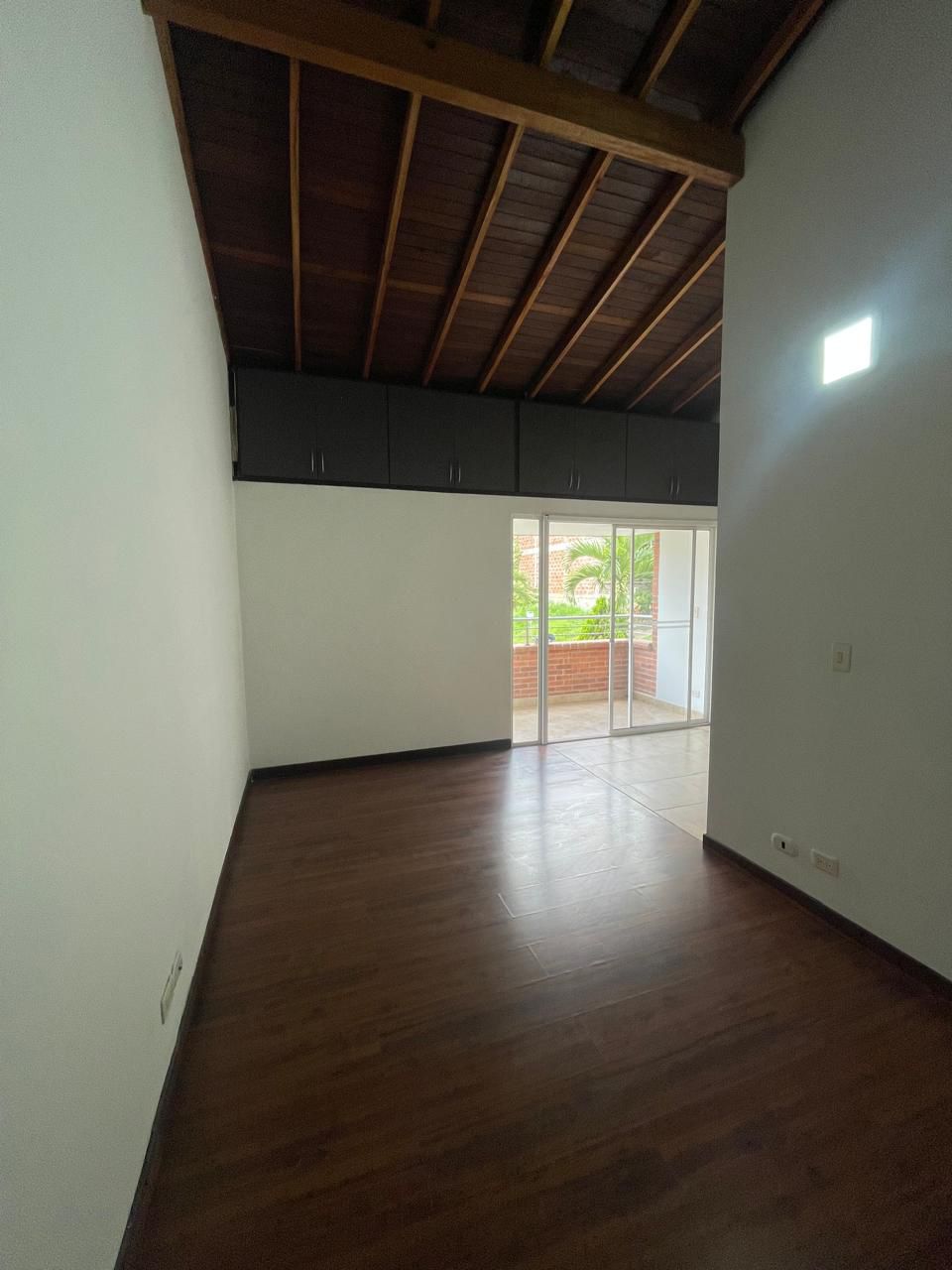 Se vende casa en Sabaneta sector la Doctora